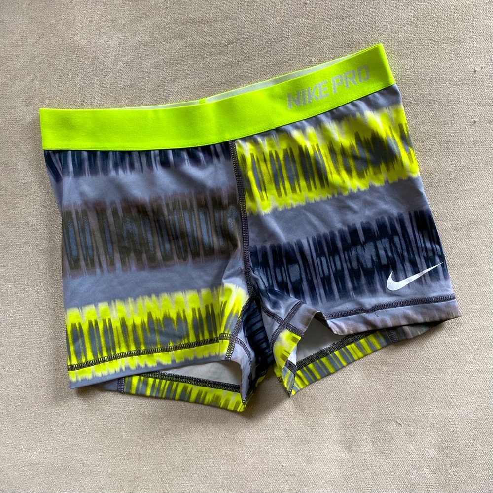 Nike Pros | Size M | TyeDye